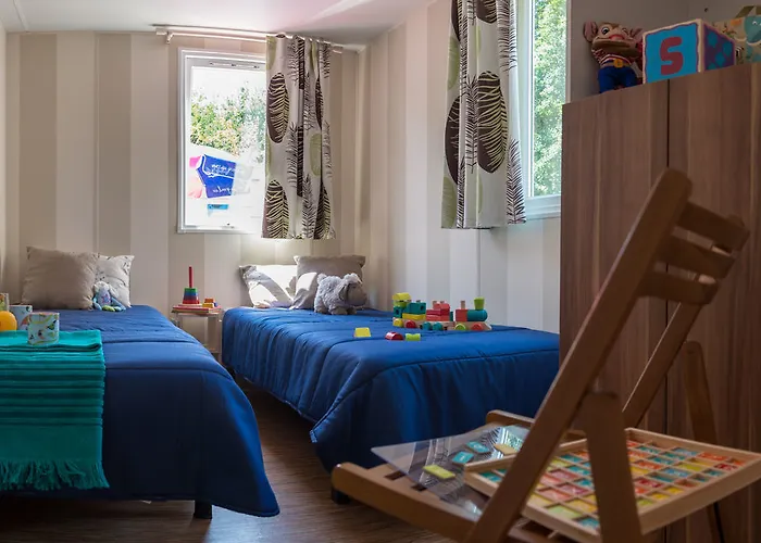 Les Sables Du Midi Village de vacances Sérignan