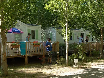 Les Sables Du Midi Village de vacances Sérignan