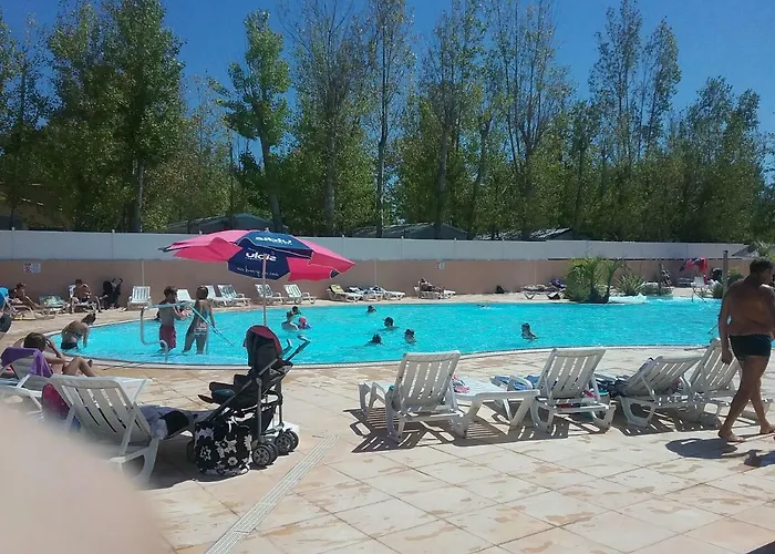 Les Sables Du Midi Village de vacances Sérignan